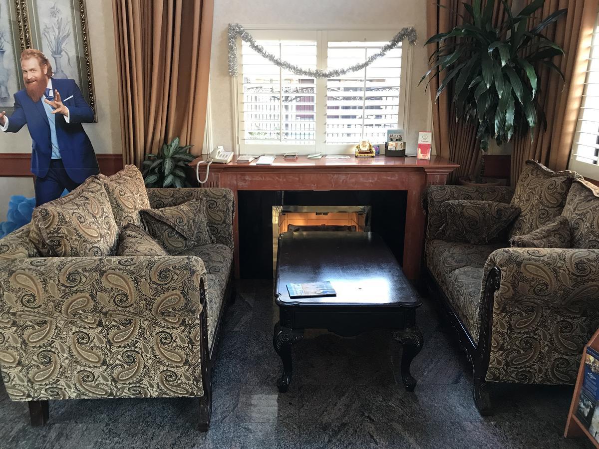 לוס אנג'לס Travelodge By Wyndham Chatsworth מראה חיצוני תמונה