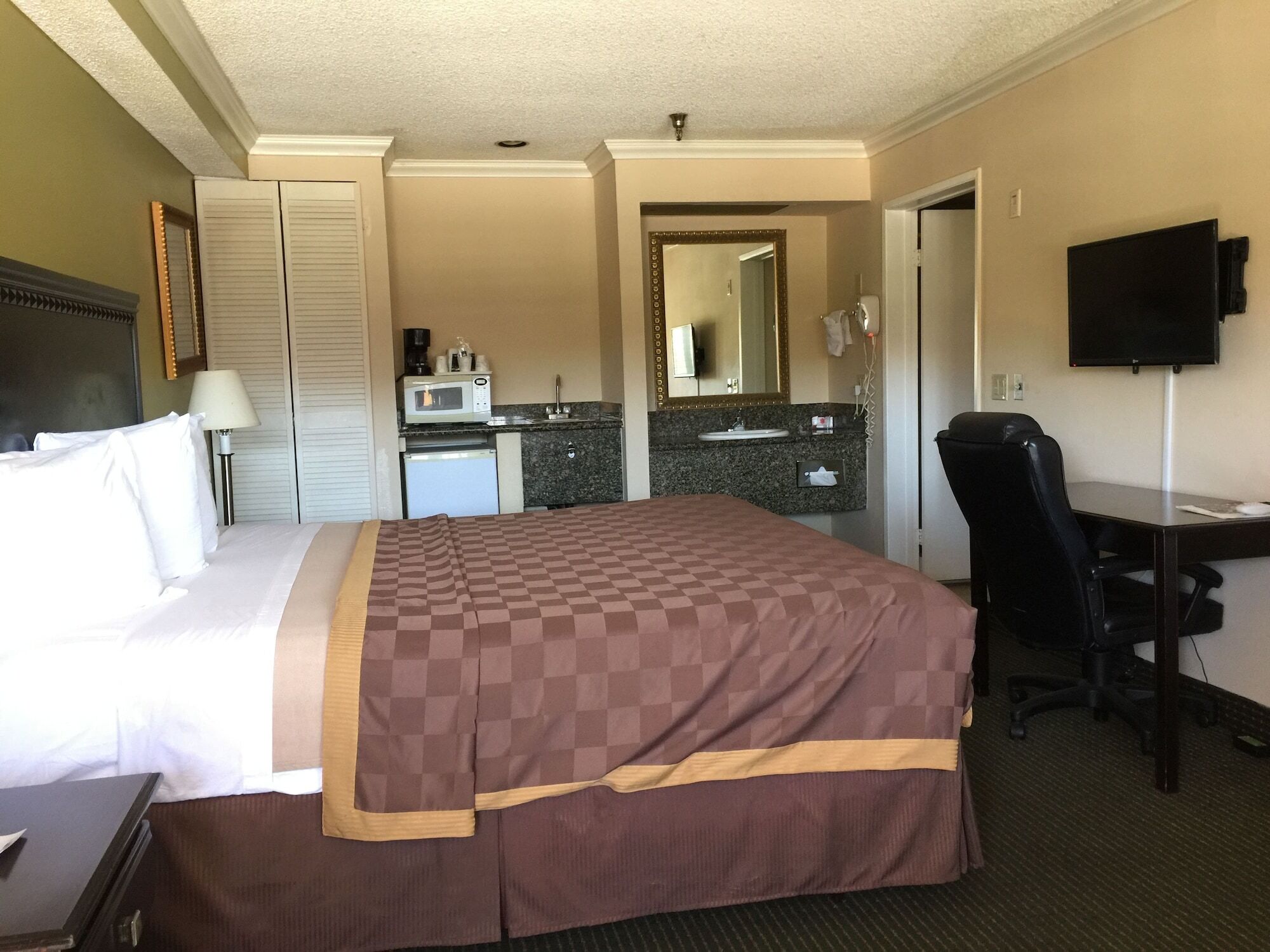 לוס אנג'לס Travelodge By Wyndham Chatsworth מראה חיצוני תמונה